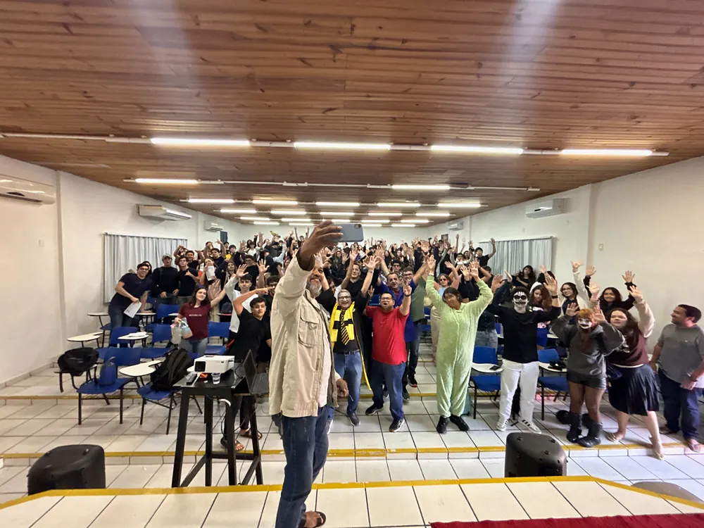 Aulão preparatório para o ENEM com professores e alunos